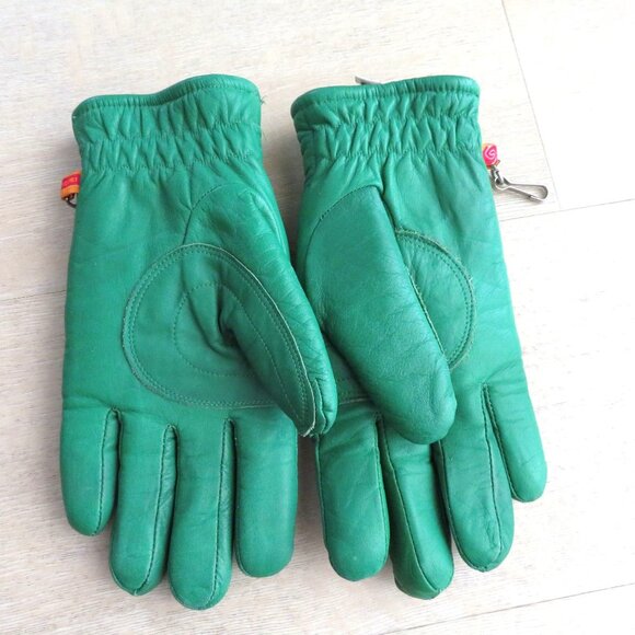 Vintage Kombi Green Leather Gloves Quilted Design Elastic Cuff Nylon Fleece Line - Picture 2 of 6